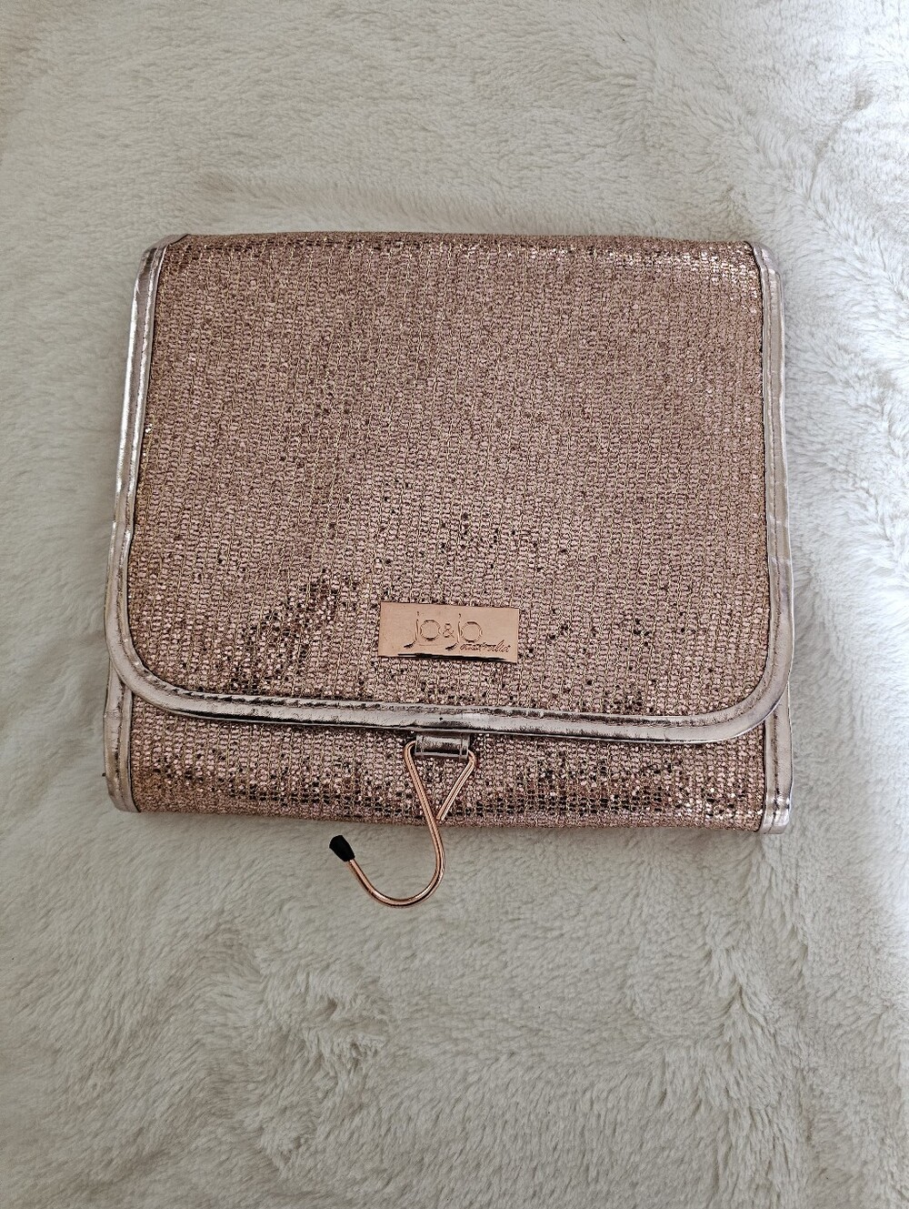Elegant Pink Travel Organizer